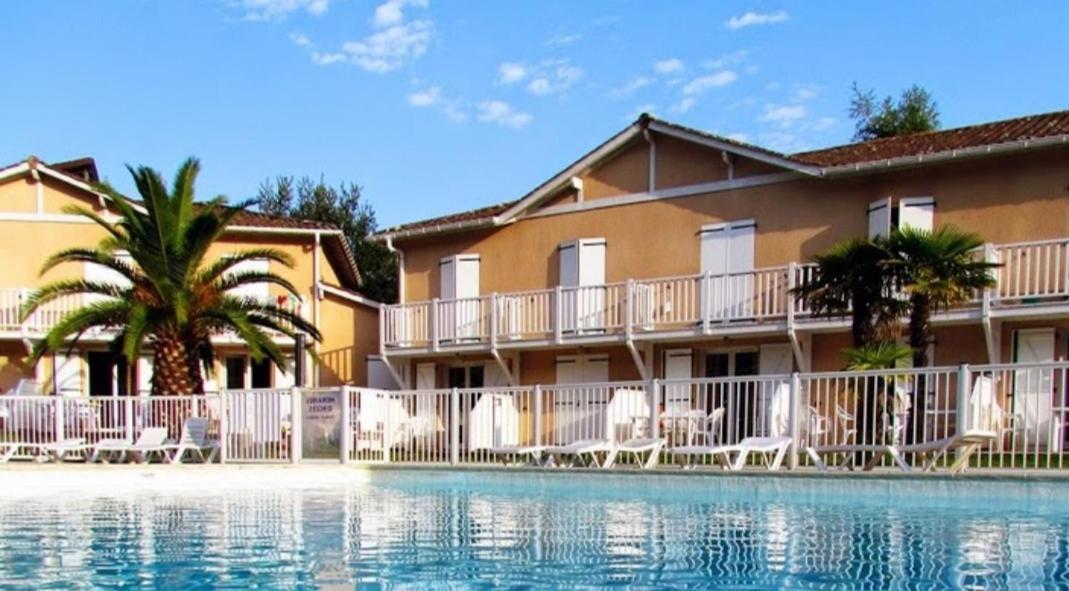 Petit Oasis Avec Piscine Lejlighed Anglet Eksteriør billede