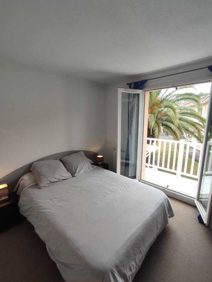 Petit Oasis Avec Piscine Lejlighed Anglet Eksteriør billede